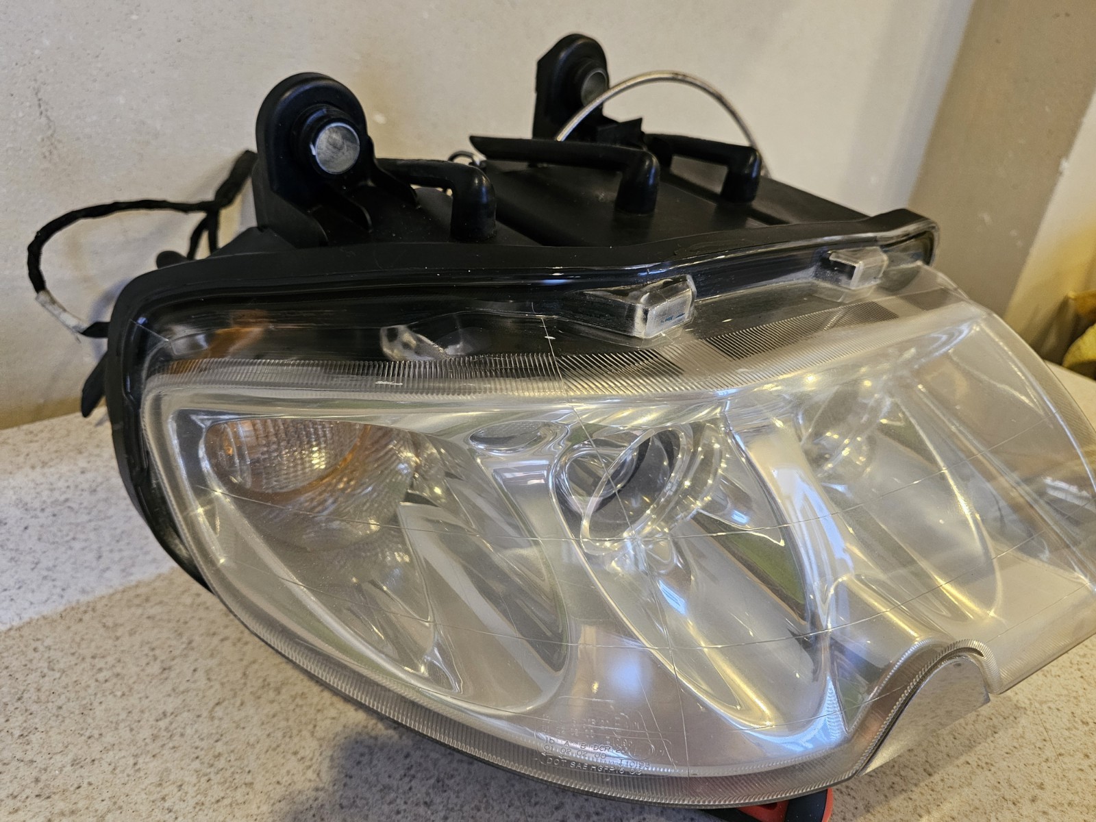 2003-08 Maserati Quattroporte M139 Front Right Side Xenon Headlight  Oem