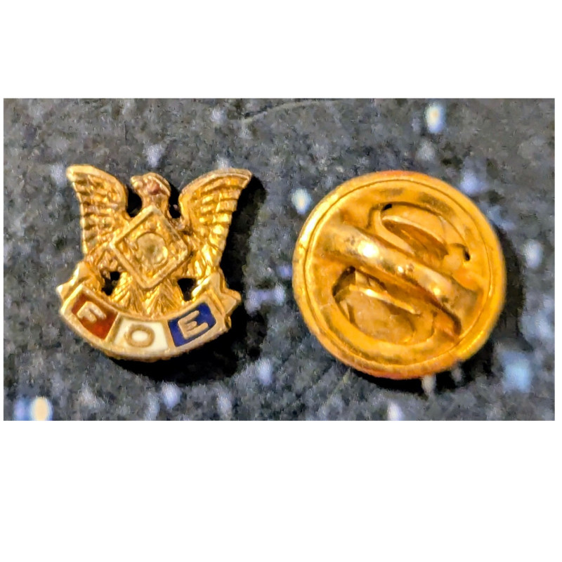 Fraternal Order of Eagles FOE Sterling Silver Eagle Lapel Pin Badge Collectible