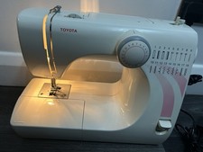 Toyota Sewing Machine RS2000 STF Series White with Foot Pedal Tested Working