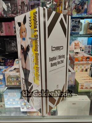FREEing BUNNY SUIT PLANNING Sophia F. Shirring Bunny Ver.2nd 1/4 PVC Figure