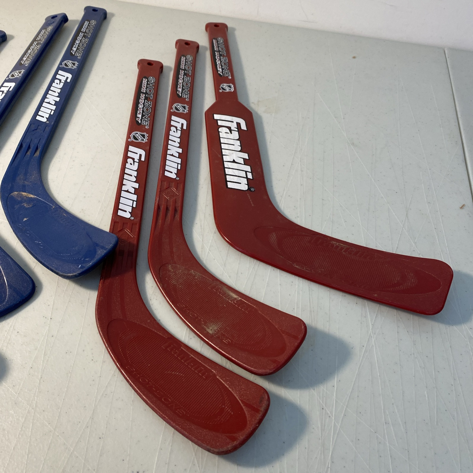 Franklin Knee Shin Hockey Sticks NHL Shot Zone Mini 2 Goalie + 4 Player Sticks
