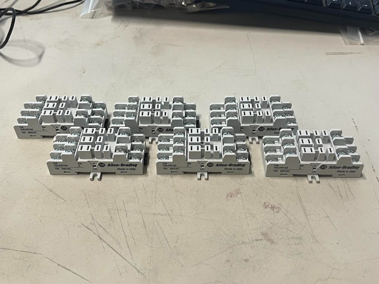 Lot of 6 Allen Bradley 700-HN154 Series A New - MN STOCK