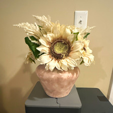Artificial Sunflower Floral Arrangement & Centerpiece in Pink Flower Pot