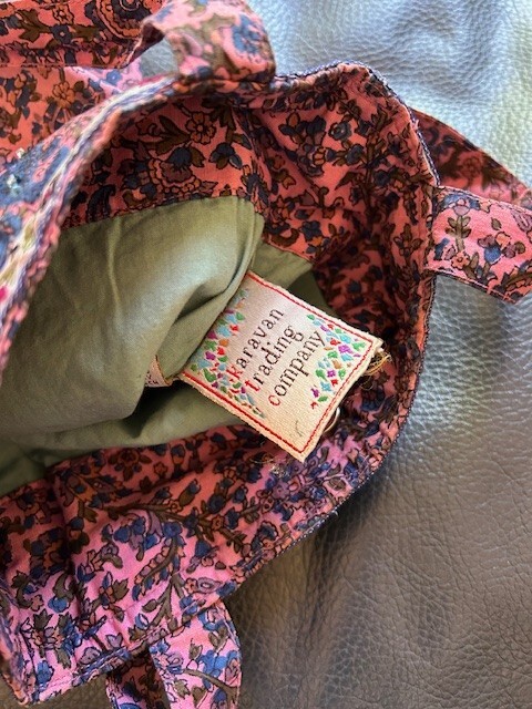 Karavan Trading Company cloth club bag cellphone ipad wristlet purse mirror trim