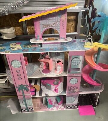 Surprise! House of Surprises Doll House 576747