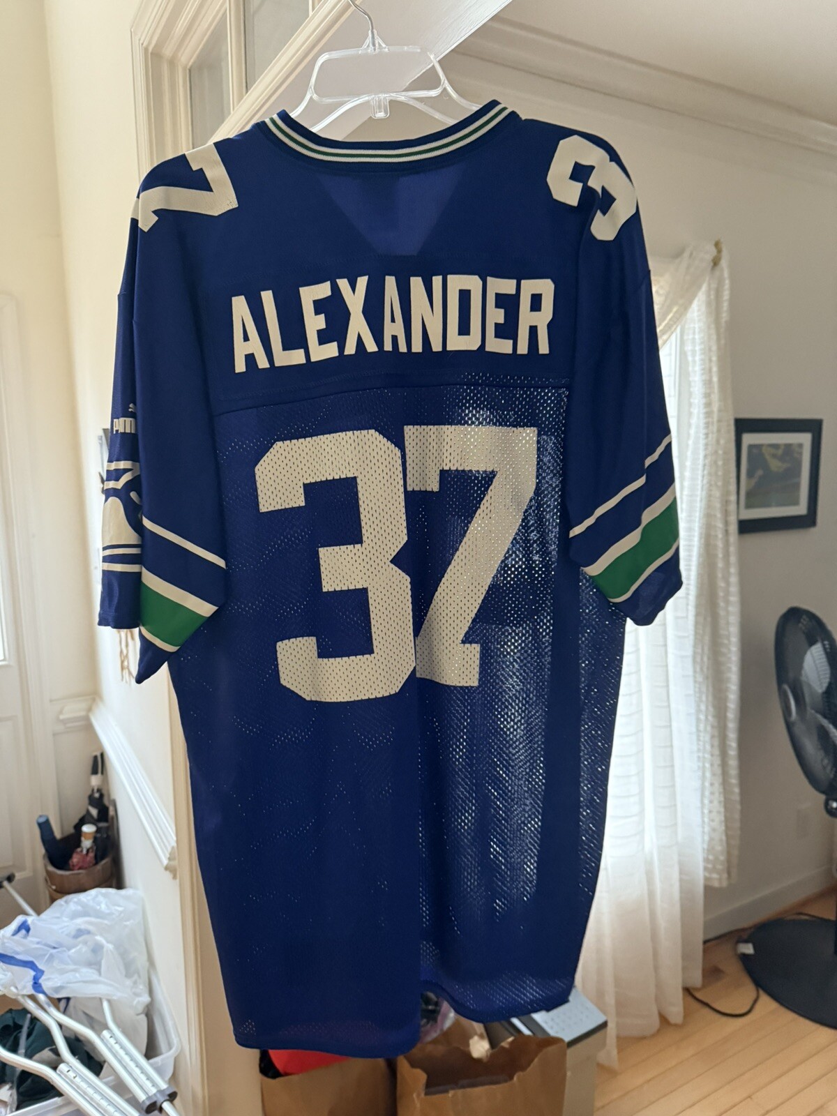 Picture 2 of 11