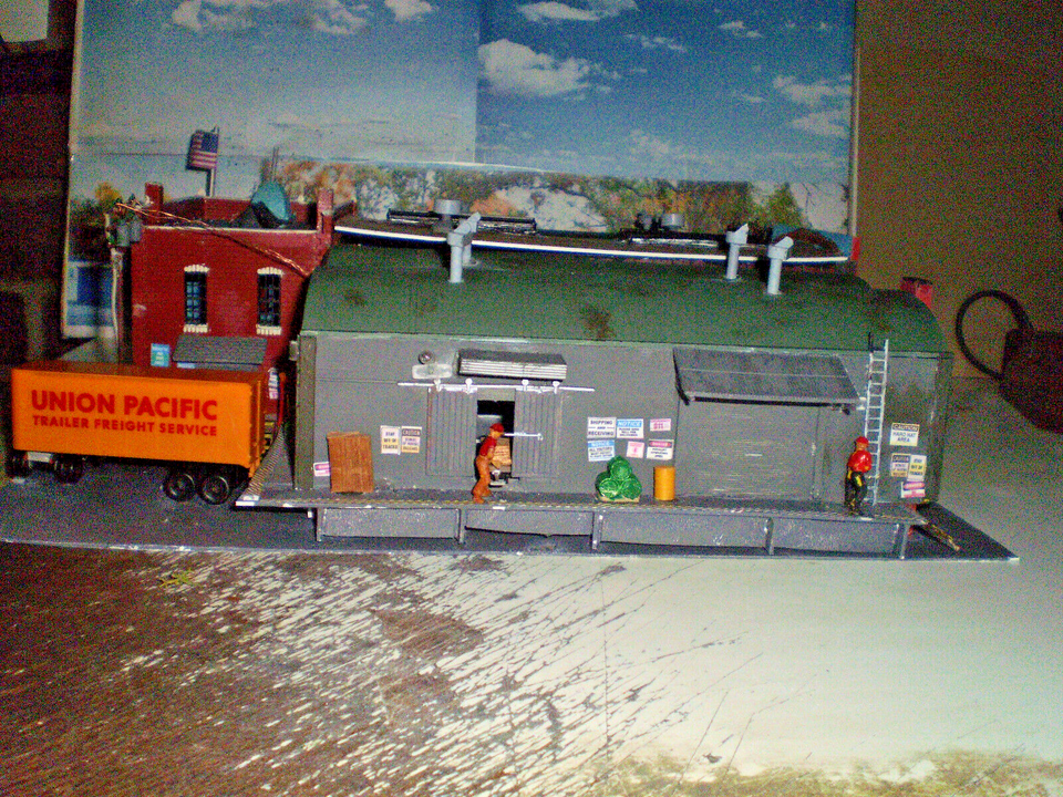 HO scale building Factory w/docks w/LIGHTS Selfmade eBay