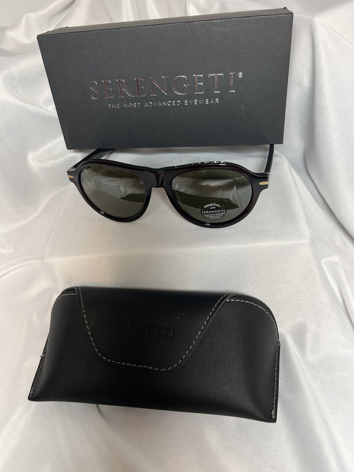 Serengeti Sunglasses Danby SS527004 Shiny Redish Mineral Polarized Green Lenses