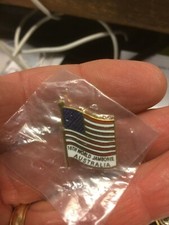 (mr-6)  Boy Scouts-  1987-88 World Jamboree - USA flag hat pin