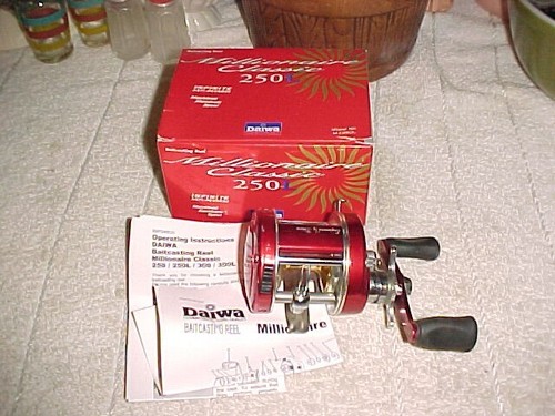 Daiwa 250L Millionaire Classic Bait Caster Fishing Reel in Box
