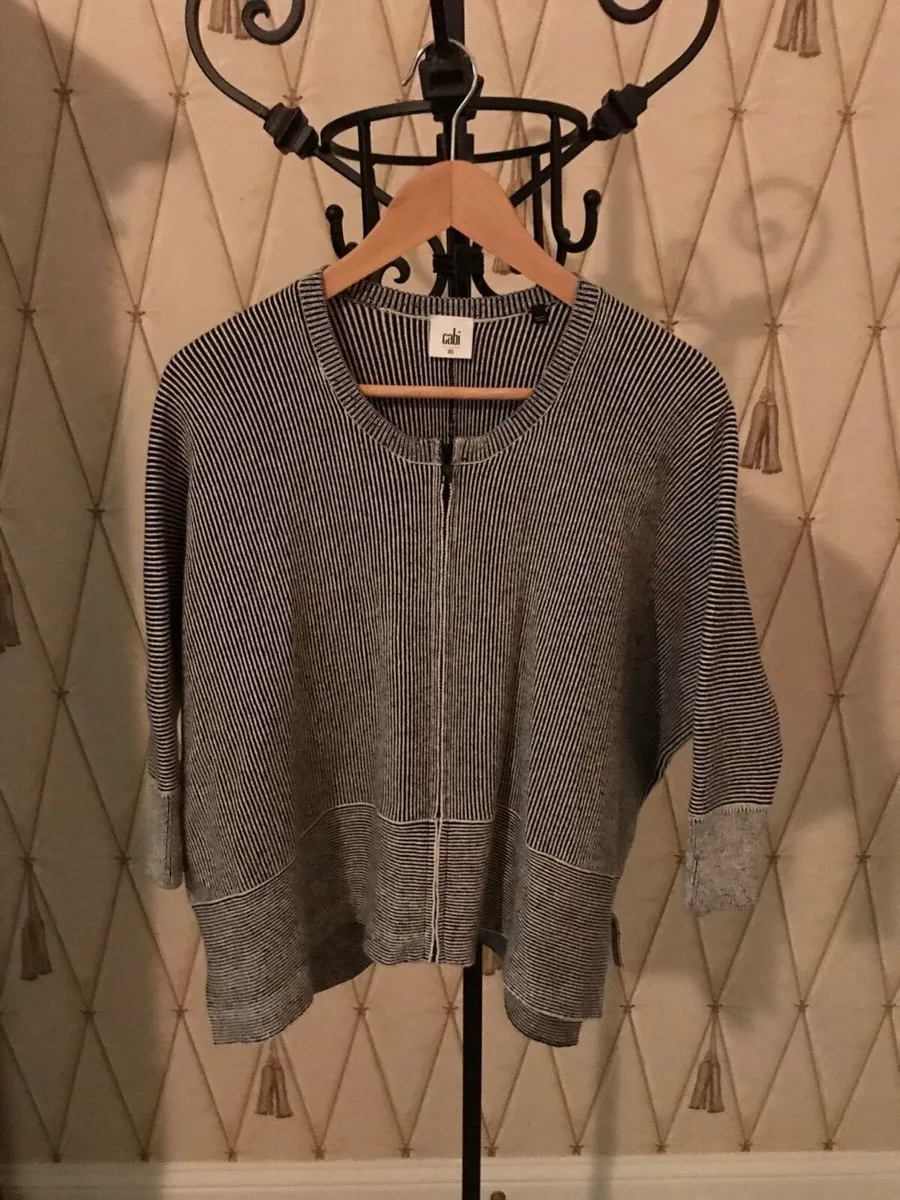 Cabi top cupids cardi