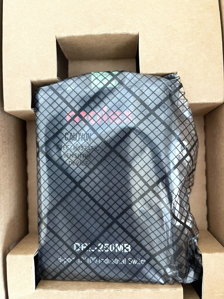 Molex DRL-250MB 5-Port Industrial Ethernet Switch - Image 3 of 3