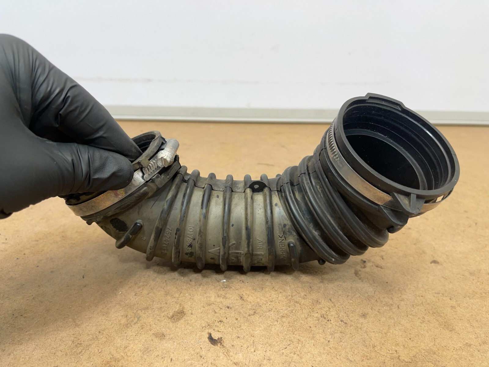0716 Mini Cooper Base N12 N16 engine AIR INTAKE HOSE TUBE OEM 7524713 eBay