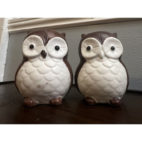 Whimsical & Vintage 3 in. Fall Ceramic Owl Salt & Pepper Shakers, Kitchen Decor - Picture 2 of 7