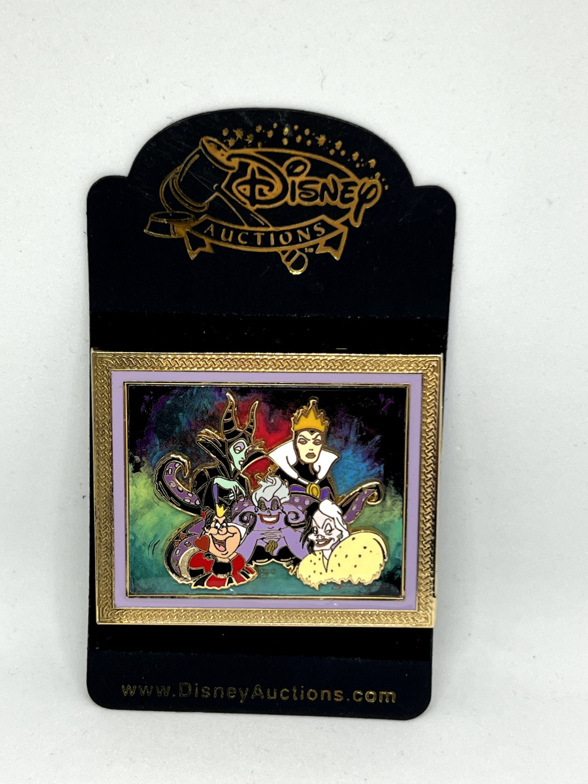 Disney Auctions - Villains Group Portrait Pin by Eric Robison LE 100