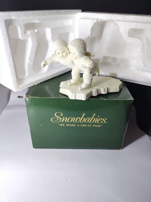 Dept. 56 Snowbabies - We Make A Great Pair -#6843-8 Snowbabies Ice Skating w/Box