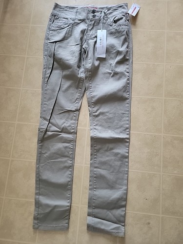 Women’s Junior Union Bay Khaki Skinny Pants Size 5 NEW