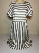 Pleated Striped Dress Short Sleeve Pockets Sz  L Gray White Naggoo Stretch Cute