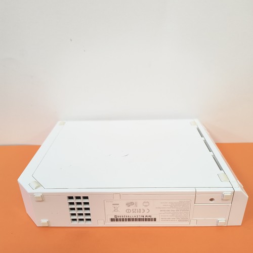 Console NINTENDO WII + SENSOR BAR + CONTROLLER WII MOTION PLUS INSIDE + CAVI - Foto 9 di 19