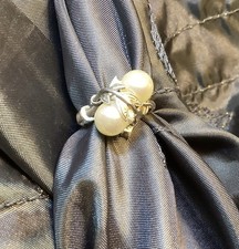 Pearl Ring Marked Sterling size 6.25 Leaf Wrap Setting