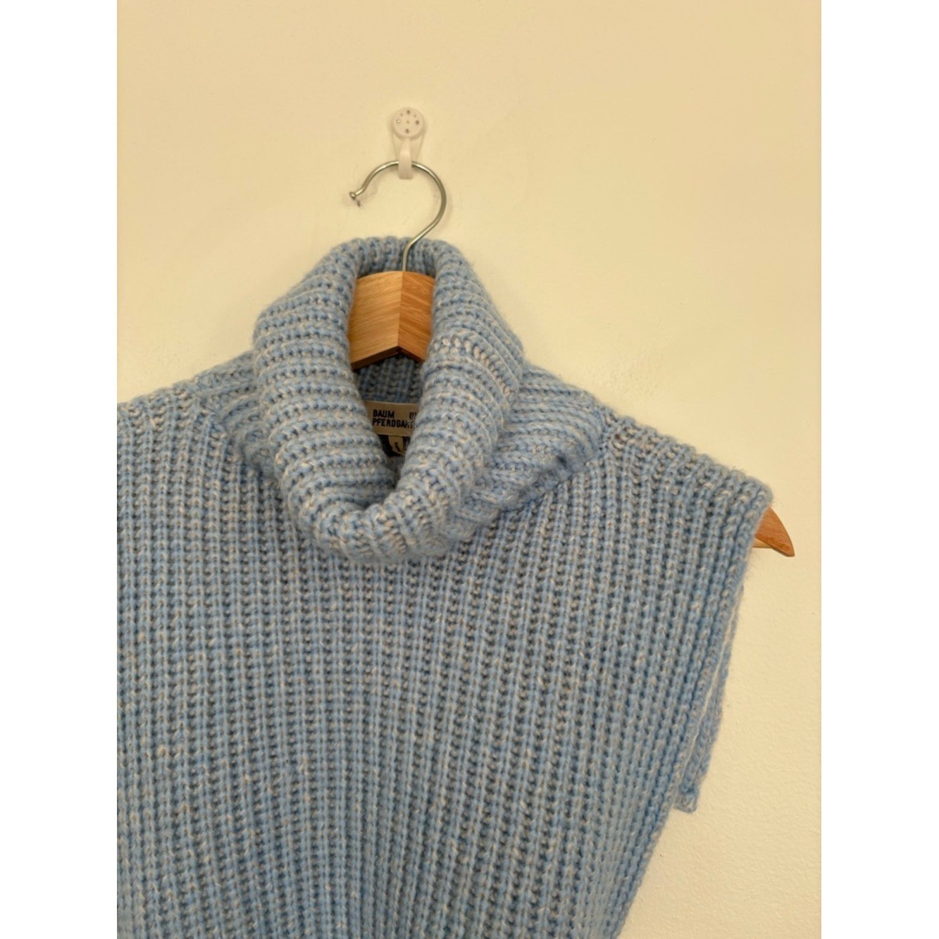 Baum Und Pferdgarten || Laura Open Tie Back Sweater Vest Dickey Turtleneck Blue image 4