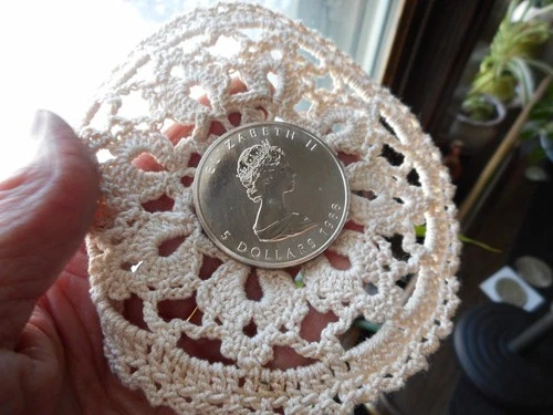 1988 Canada Elizabeth II & Maple Leaf/ 5 Dollars/ .9999 /1 oz Fine Silver Coin