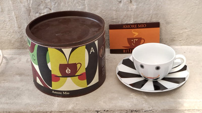RITZENHOFF Porzellan ''Amore Mio'' Anna Gili 2001 Sammeltasse Tasse m. Box & Flyer