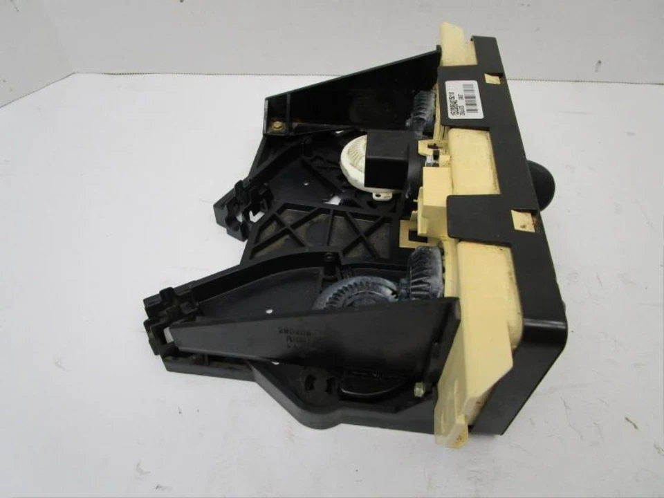 2006-2007 Saturn Ion AC A/C Heater Climate Temperature Control Assembly Oem - Image 3 of 4