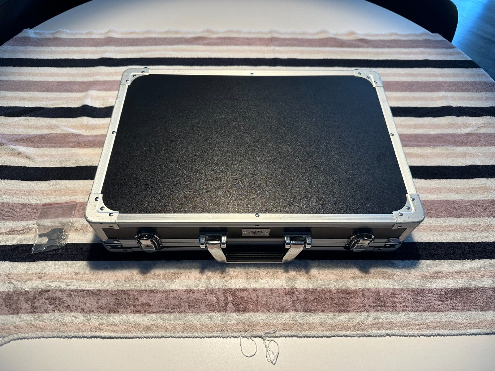 CNB PDC-410C Black locking Aluminum Pedal Case