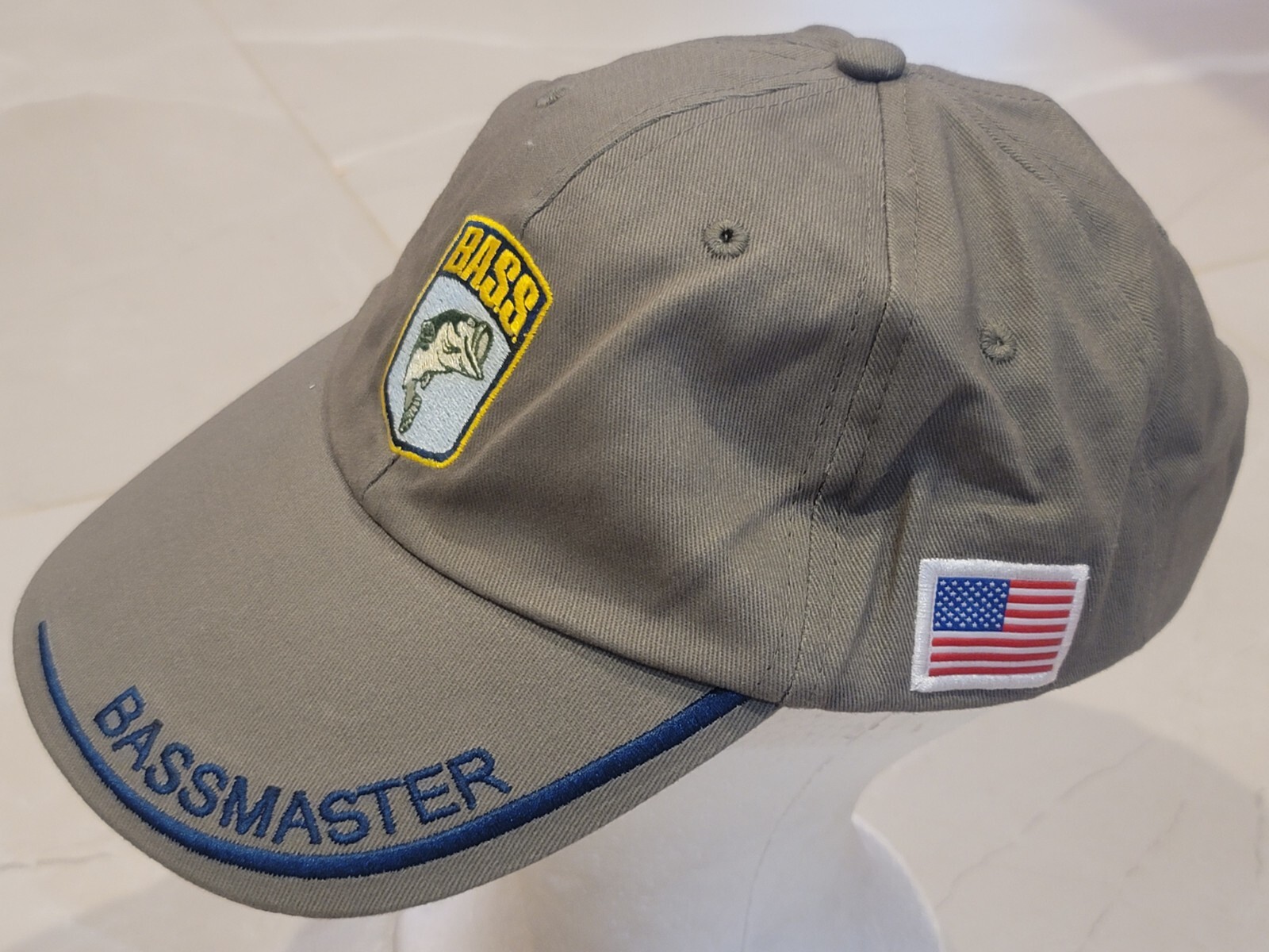 BASSMASTER Baseball Cap Hat B.A.S.S. Bass Fishing USA Flag Adjustable