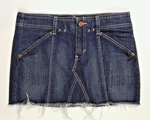 Womens Levis Denim Mini Skirt Size 28 Classic style Red Tab 4 pockets cowgirl - 第 1/12 張圖片