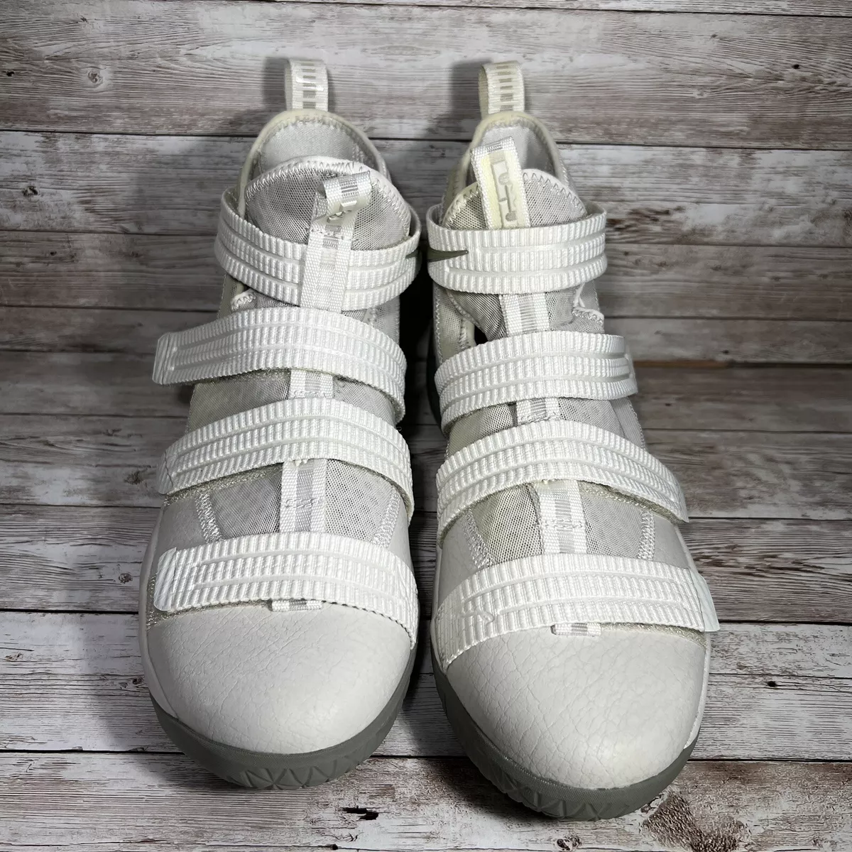 Lebron soldier 11 shop size 6.5