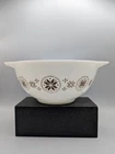 Vintage Pyrex # 442 - 1-1/2 Qt Town And Country Cinderella Nesting Bowl - 1.5 Qt