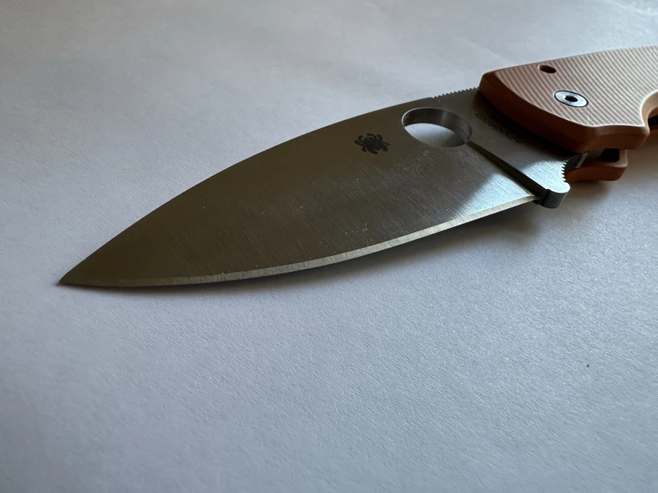 Spyderco Shaman M4 BHQ Exclusivo C229MPM4 - Naranja AWT Escalas Foto 2 de 4