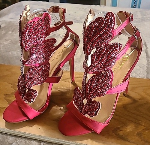 OLIVIA FERGUSON Red Rhinestones Gladiator Stiletto Heels Winged Size 7 New NOY