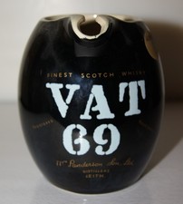 alter VAT 69 FINEST SCOTCH WHISKY ca. 12 cm hoch Whiskykrug Jug Pitcher K060