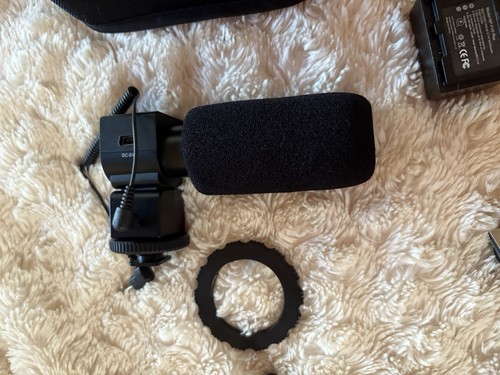 Camcorder Microphone & Tripod - Picture 6 of 9