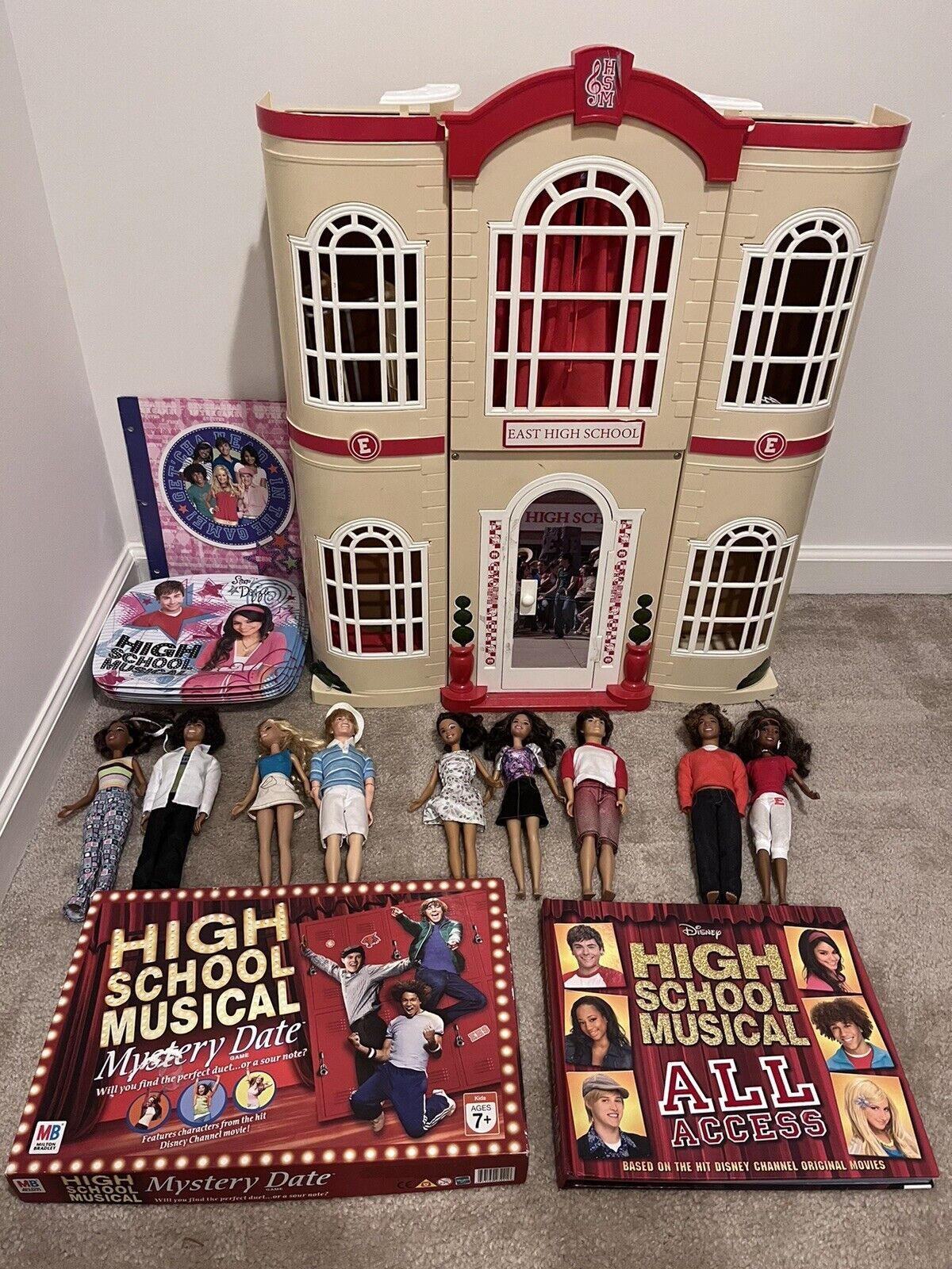 Disney High School Musical 3 East High School Dollhouse Playset Barbie House