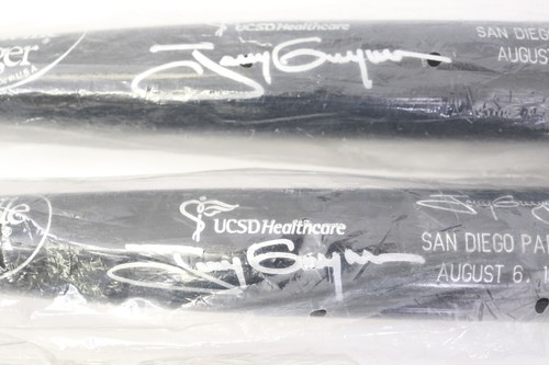 Tony Gwynn Hand Signed Game Issued Baseball Bat 3000 Hits 1999 W/Photos.... - Picture 4 of 8