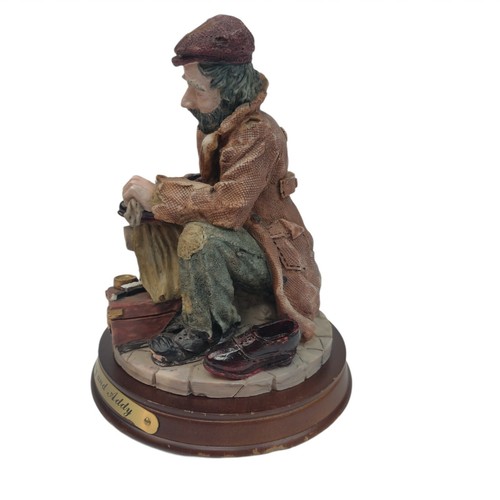 SHOE SHINER POLISHER - AMY AND ADDY FIGURINE HARD TO FIND STATUE FIGURINE 6.5" - Picture 3 of 11