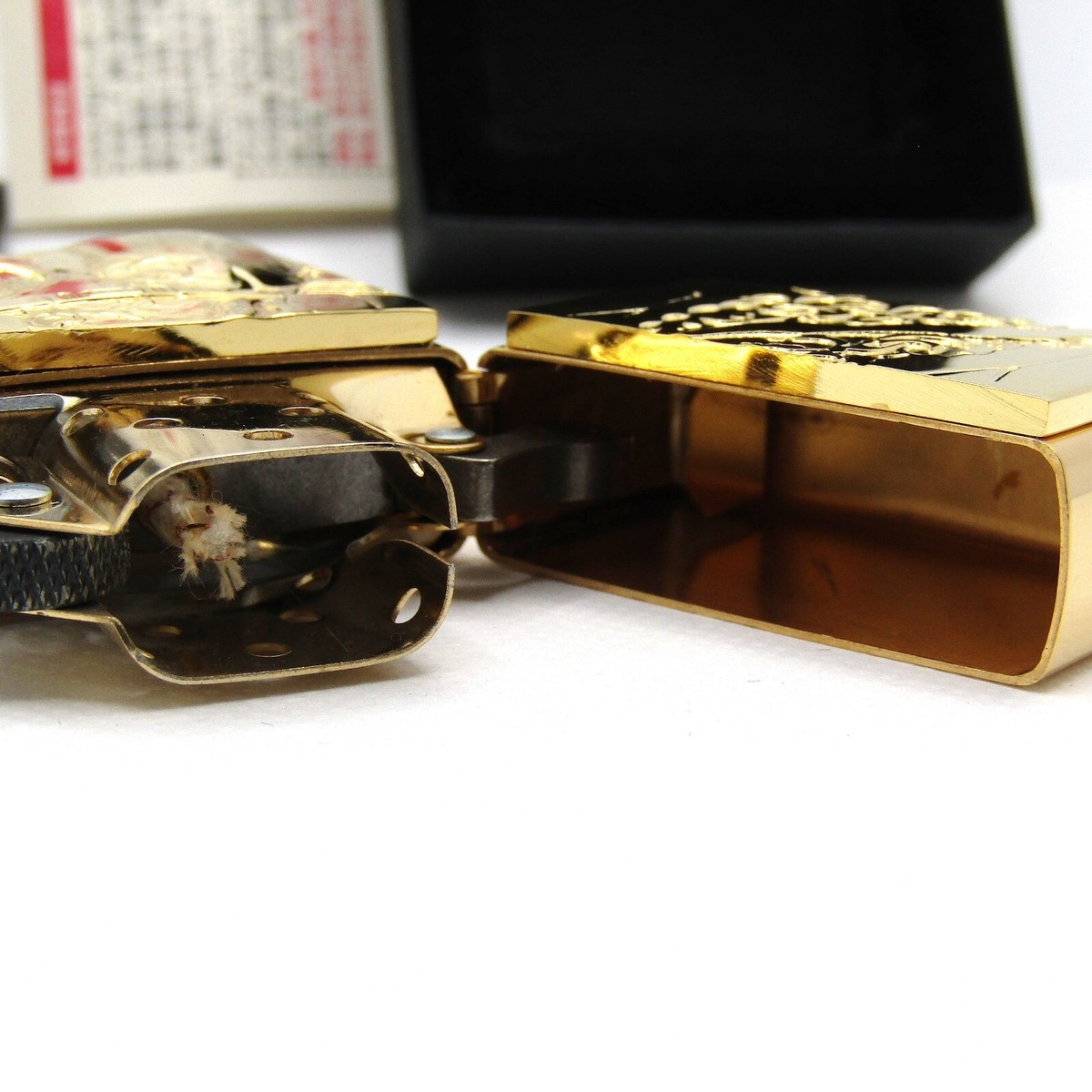 Space Adventure Cobra Lady Limited Gold Hip Zippo Oil Lighter 2001