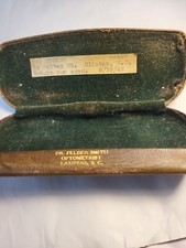 Vintage Eyeglass Case for small wire rim glasses, empty 1947