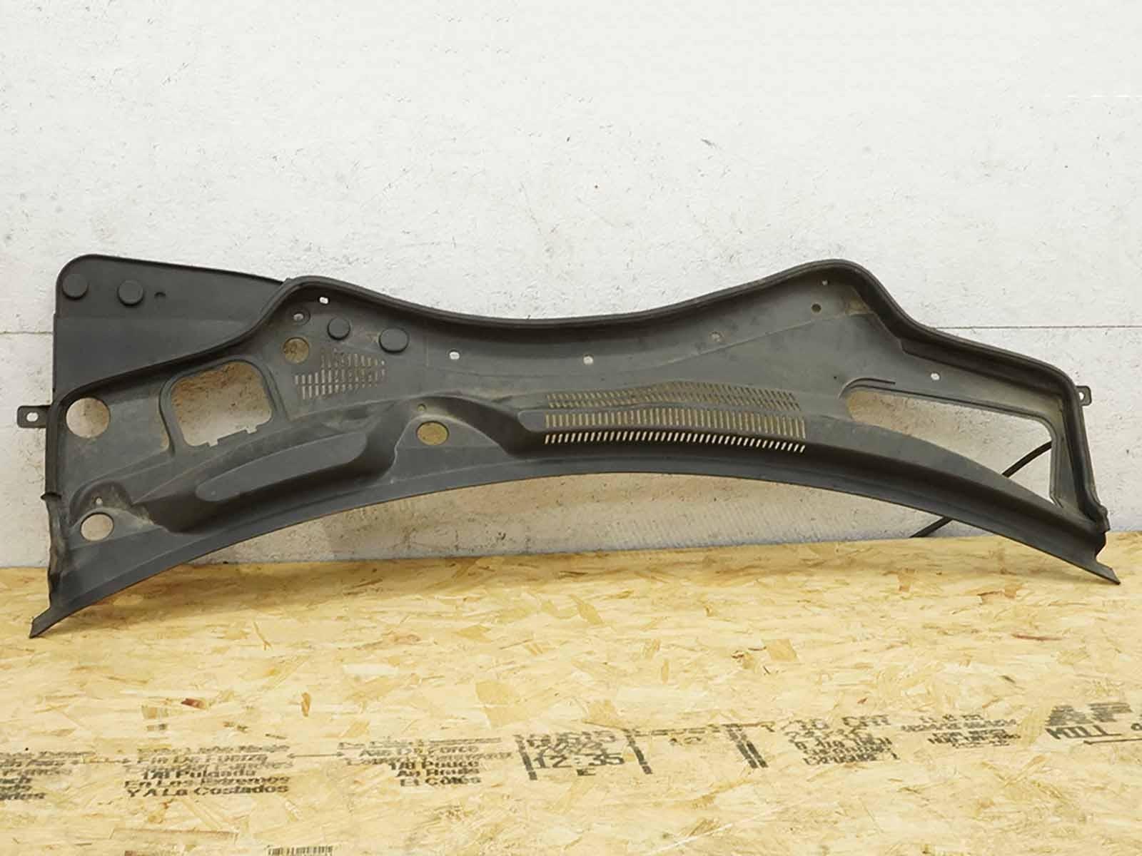 Maserati Ghibli 2014-2017 FRONT+RIGHT Cowl panel
