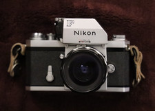 Nikon F Photomic 35mm SLR Film Camera with 28 mm lens f3.5 Kit