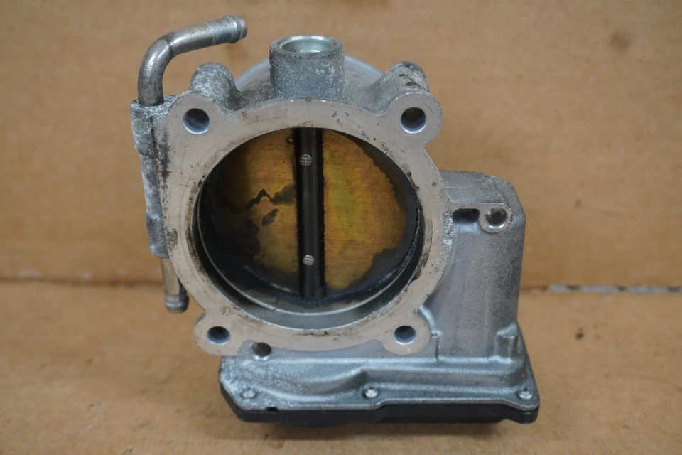 2007 2008 2009 2010 Lexus LS460 4.6L Engine Throttle Body Unit OEM 2203038010 Foto 3 de 4