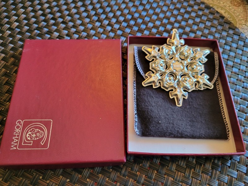 1984 Gorham Sterling Snowflake 15th  Ornament Original Box Pouch