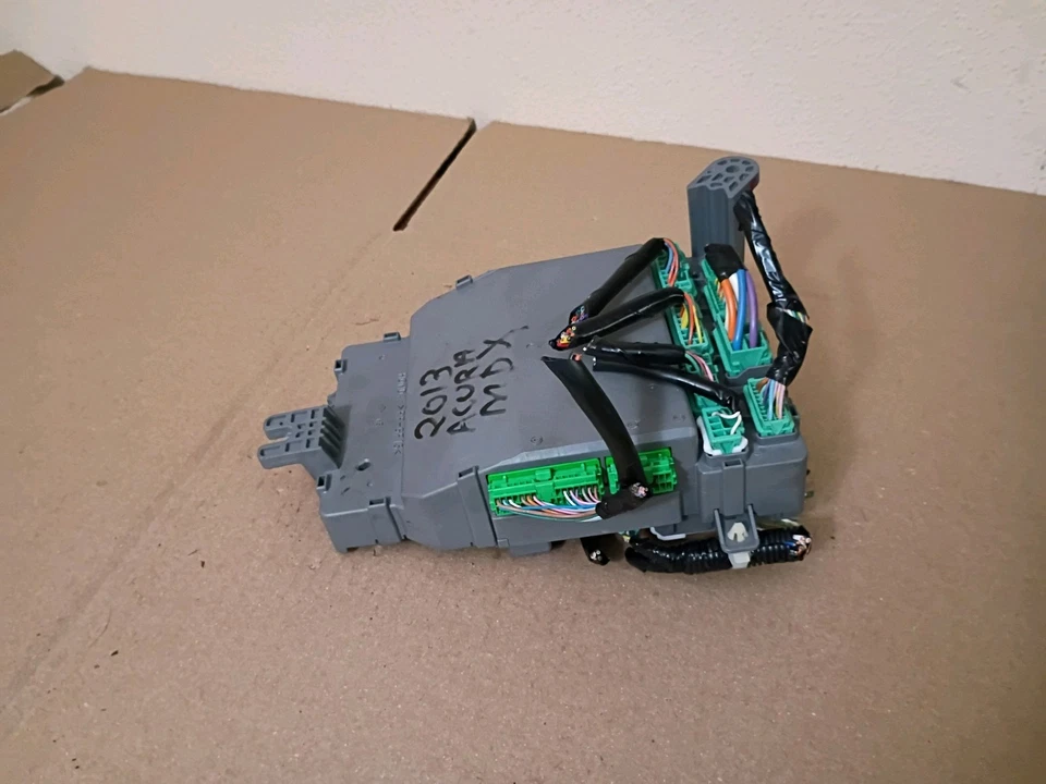 Caja de fusibles debajo del tablero Acura MDX 2007-2013 P/N STX-A01-SB Foto 4 de 4