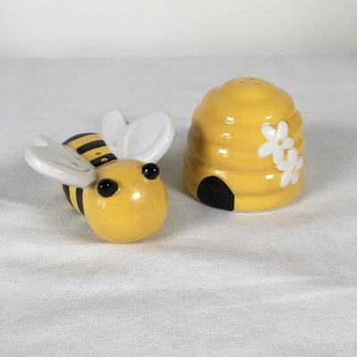 Tag Ceramic Honey Bee & Hive Salt & Pepper Shaker Set Yellow/Black