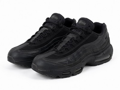 Nike Air Max 95 Triple Black 44 Herren Sneaker Schuhe
