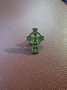 Shop Stunning Shamrock Lapel Pins | 30%off